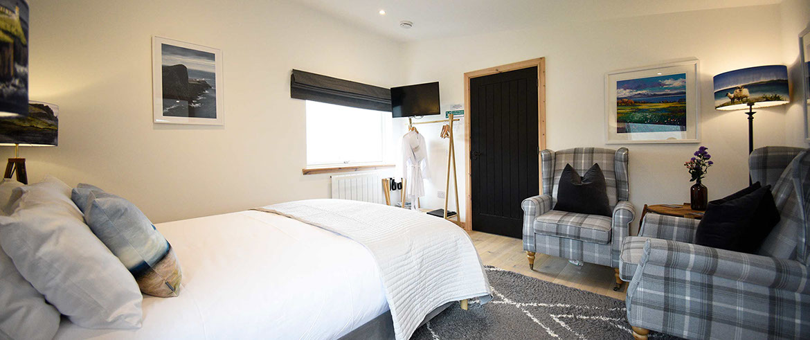 Luskentyre bed and breakfast accommodation contains a king size double room at our luxury Portree accommodation