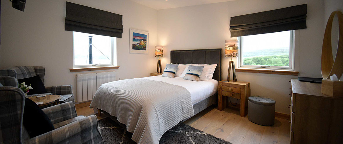 Taigh Scalpaigh Bed and Breakfast accommodation contains King size double rooms with sea views near Portree